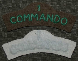 SHOULDER TITLE No 1 COMMANDO OBLOUČEK REPRO BAVLNA 