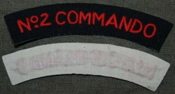 SHOULDER TITLE No 2 COMMANDO OBLOUČEK REPRO BAVLNA 