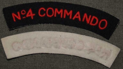 SHOULDER TITLE No 4 COMMANDO OBLOUČEK REPRO BAVLNA 