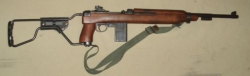 US M1A1 KARABINA SE SKLOPNOU PAŽBOUUSA 1944 REPLIKA PUŠKY DENIX 